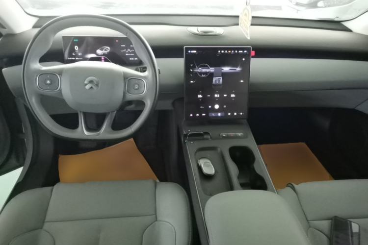 Used Nio ET5 2022 75 kWh Center Console