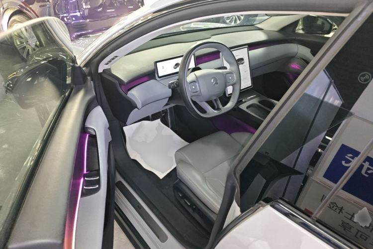 Used Nio ET5 2022 75 kWh Driver Seat