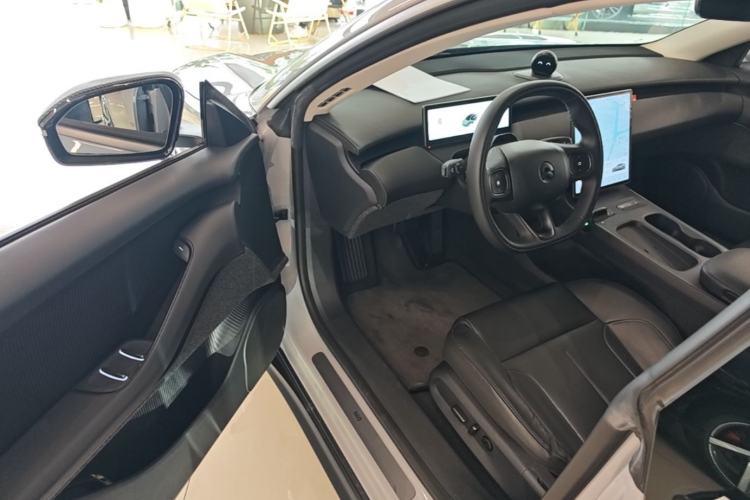 Used Nio ET5 2022 75 kWh Driver Seat