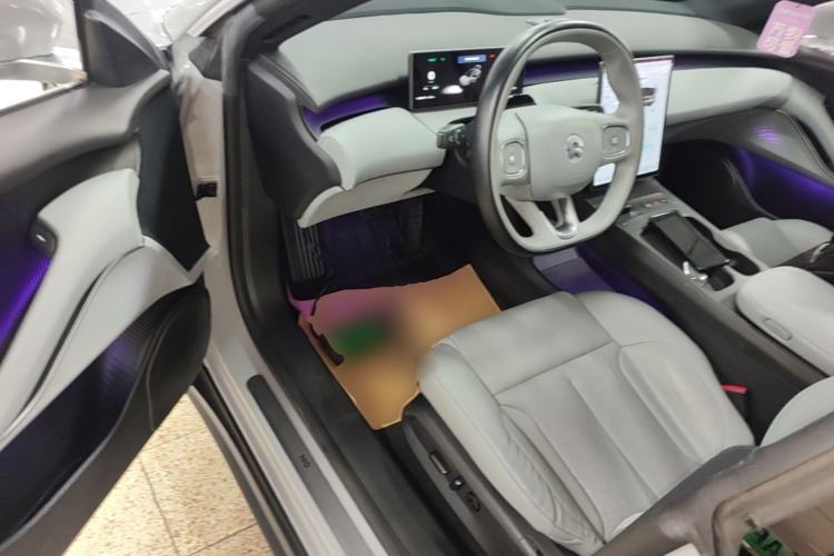 Used Nio ET5 2022 75 kWh Driver Seat