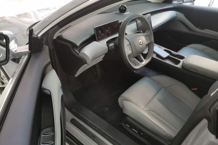 Used Nio ET5 2022 75 kWh Driver Seat