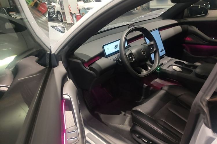 Used Nio ET5 2022 75 kWh Driver Seat