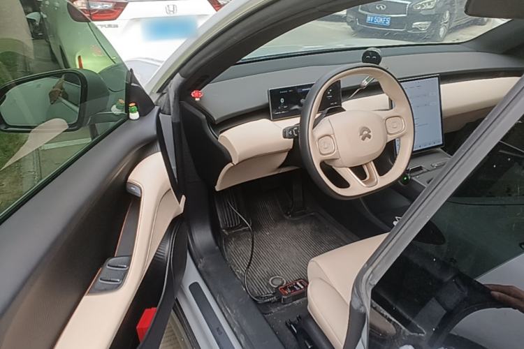 Used Nio ET5 2022 75 kWh Driver Seat