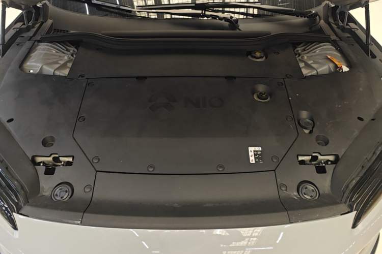 Used Nio ET5 2022 75 kWh Engine Bay