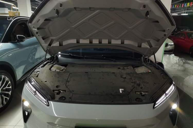 Used Nio ET5 2022 75 kWh Engine Bay