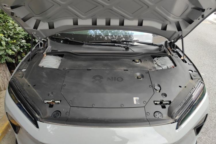 Used Nio ET5 2022 75 kWh Engine Bay