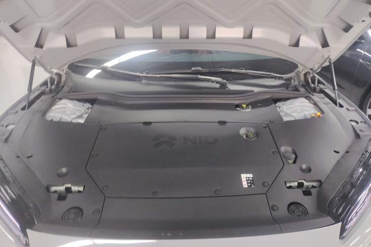 Used Nio ET5 2022 75 kWh Engine Bay