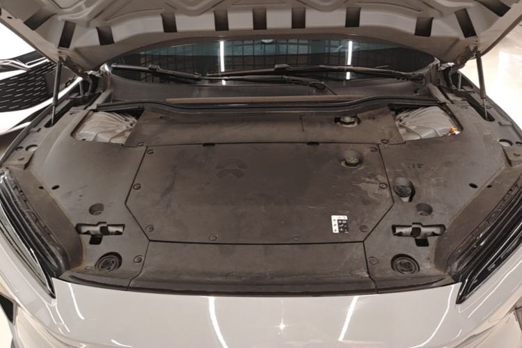 Used Nio ET5 2022 75 kWh Engine Bay