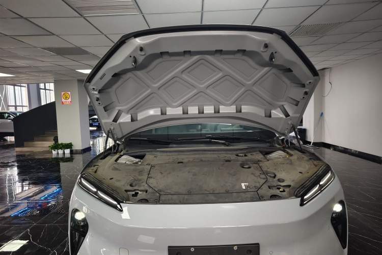 Used Nio ET5 2022 75 kWh Engine Bay