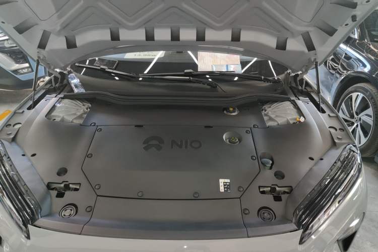 Used Nio ET5 2022 75 kWh Engine Bay