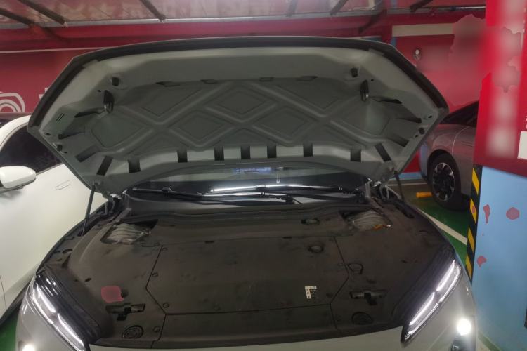 Used Nio ET5 2022 75 kWh Engine Bay