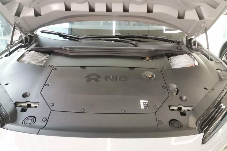 Used Nio ET5 2022 75 kWh Engine Bay
