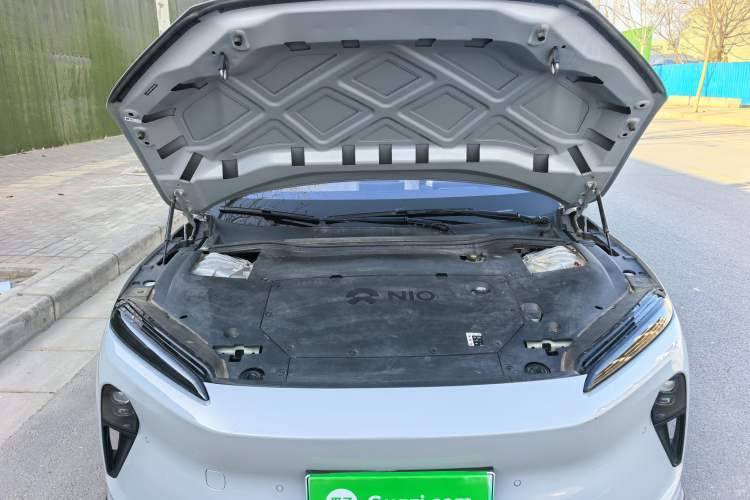 Used Nio ET5 2022 75 kWh Engine Bay