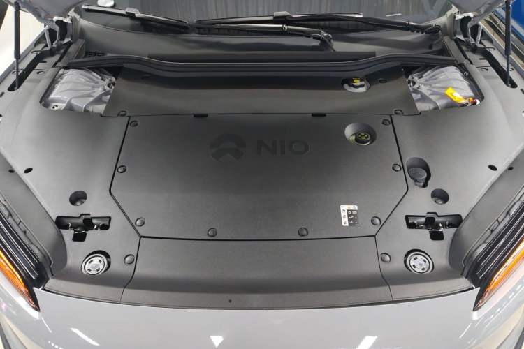 Used Nio ET5 2022 75 kWh Engine Bay