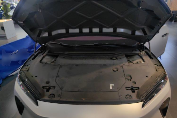 Used Nio ET5 2022 75 kWh Engine Bay