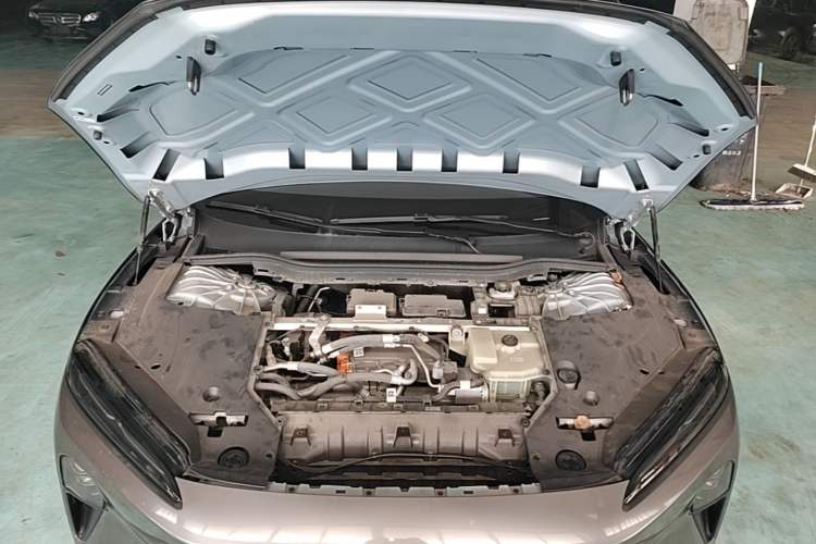 Used Nio ET5 2022 75 kWh Engine Bay