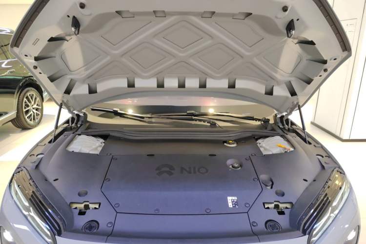 Used Nio ET5 2022 75 kWh Engine Bay