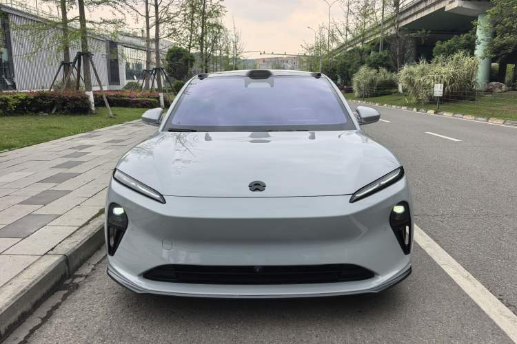 Used Nio ET5 2022 75 kWh Exterior 1