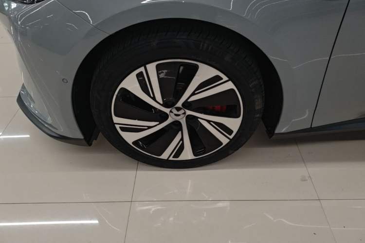 Used Nio ET5 2022 75 kWh Exterior 1