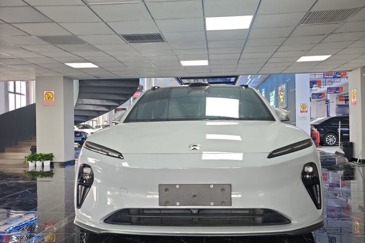 Used Nio ET5 2022 75 kWh Exterior 1