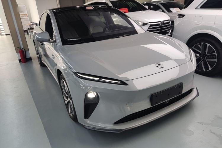 Used Nio ET5 2022 75 kWh Exterior 1