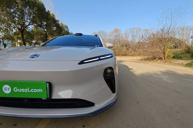 Used Nio ET5 2022 75 kWh Exterior 11
