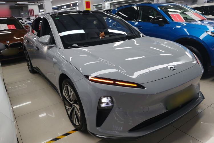 Used Nio ET5 2022 75 kWh Exterior 2
