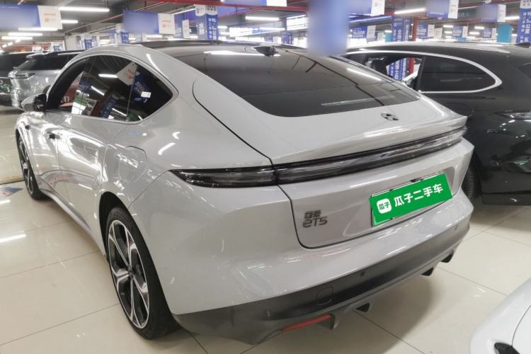 Used Nio ET5 2022 75 kWh Exterior 2