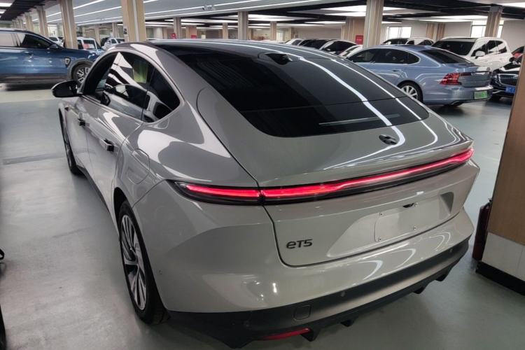 Used Nio ET5 2022 75 kWh Exterior 2