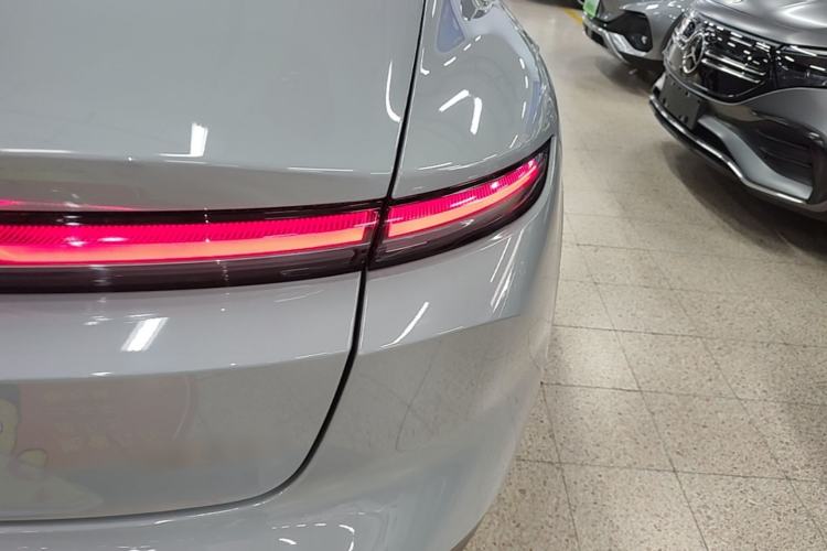 Used Nio ET5 2022 75 kWh Exterior 3