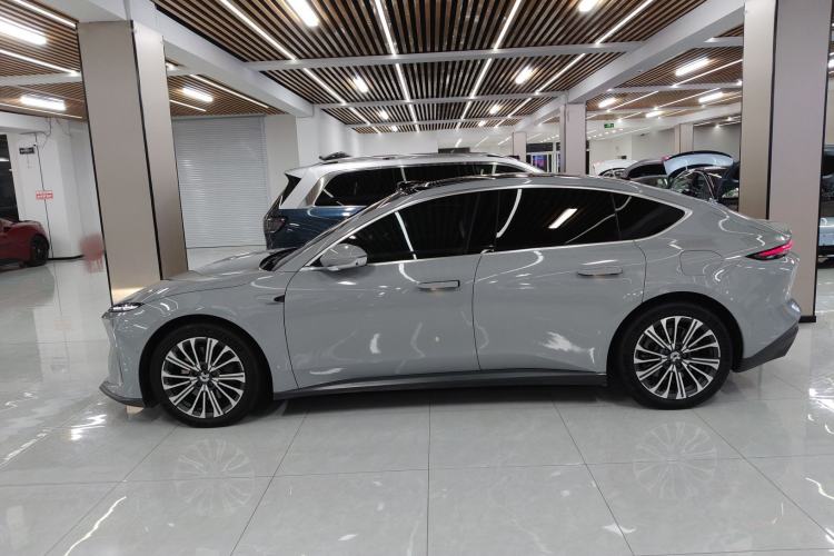 Used Nio ET5 2022 75 kWh Exterior 3