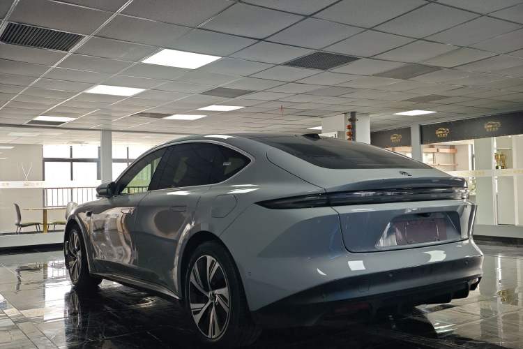 Used Nio ET5 2022 75 kWh Exterior 3