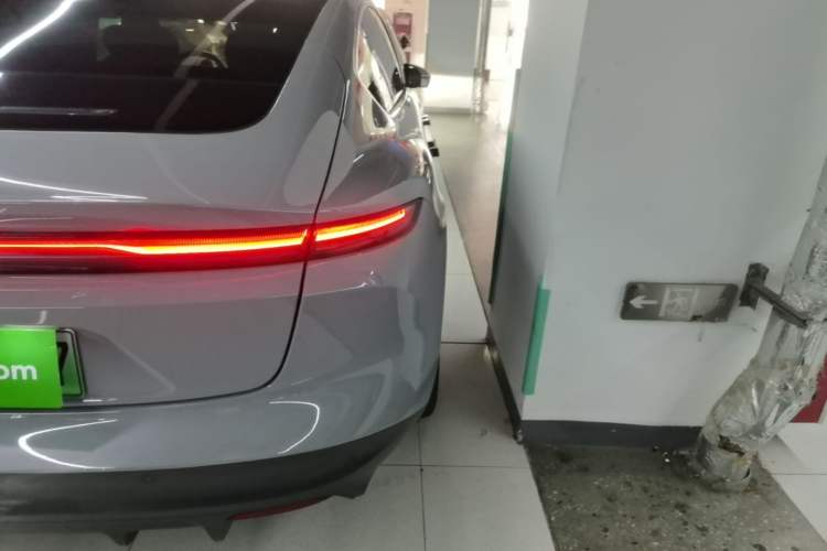 Used Nio ET5 2022 75 kWh Exterior 3