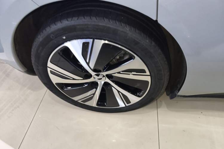 Used Nio ET5 2022 100 kWh Exterior 3
