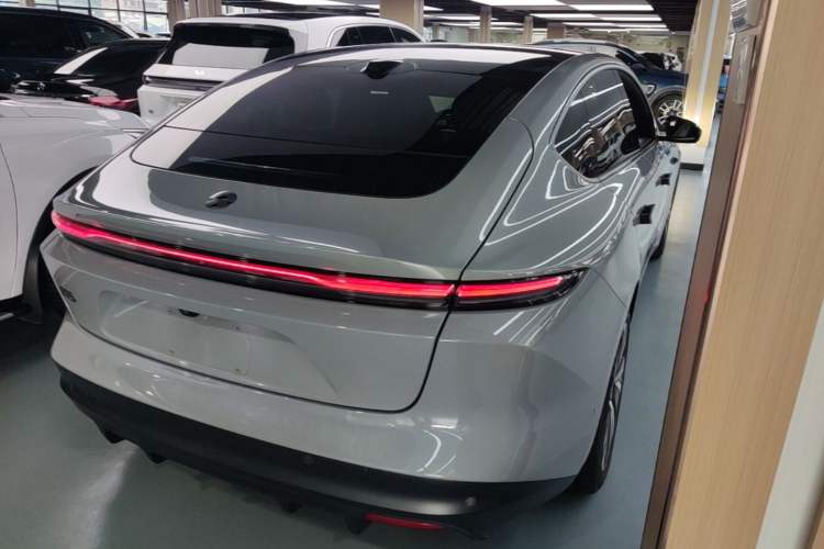 Used Nio ET5 2022 75 kWh Exterior 3