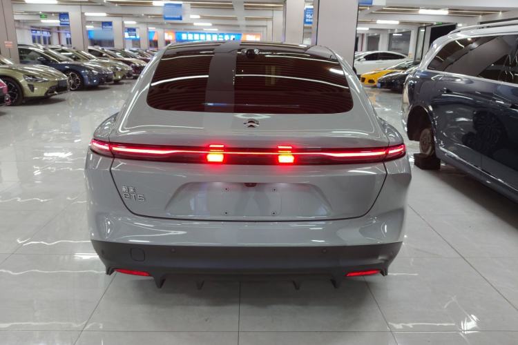 Used Nio ET5 2022 75 kWh Exterior 4