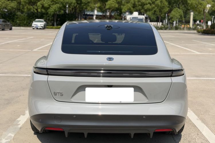 Used Nio ET5 2022 75 kWh Exterior 4