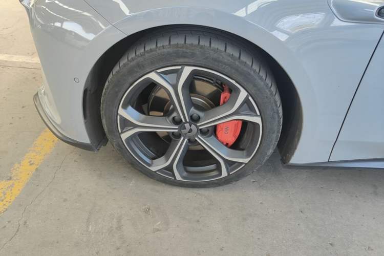 Used Nio ET5 2022 75 kWh Exterior 4