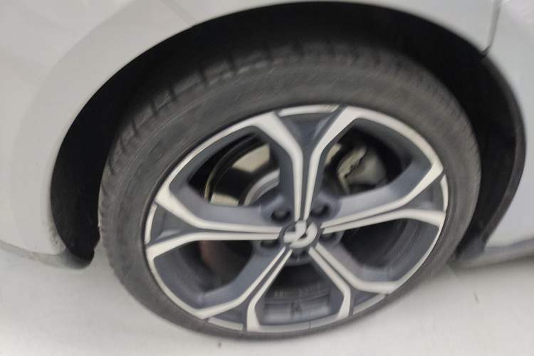 Used Nio ET5 2022 75 kWh Exterior 5