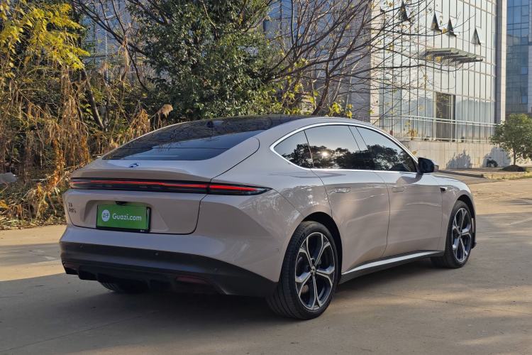 Used Nio ET5 2022 75 kWh Exterior 5