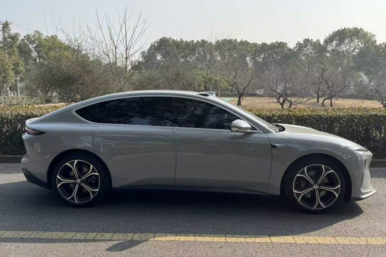 Used Nio ET5 2022 75 kWh Exterior 5