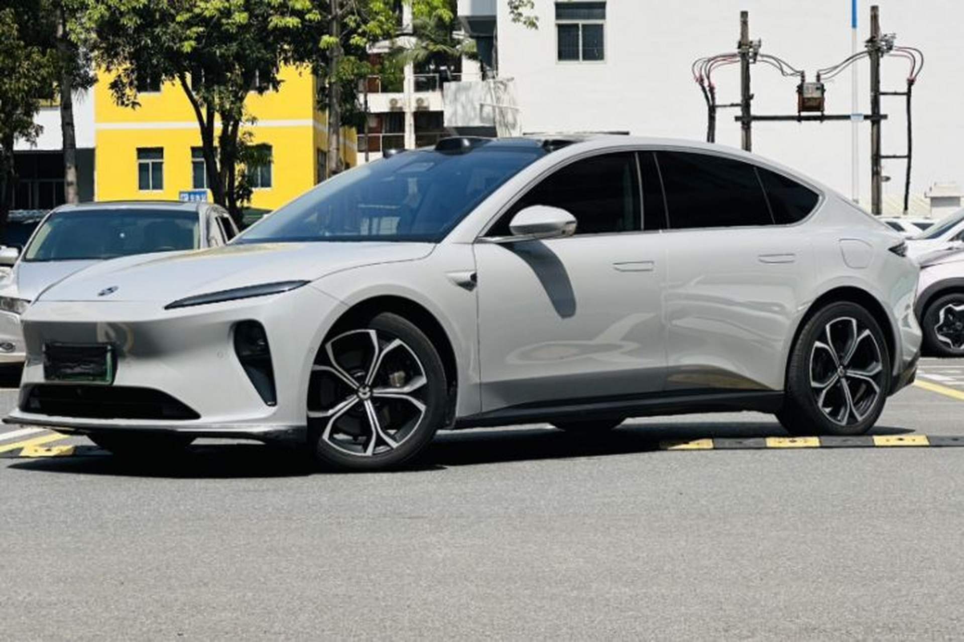 Used Nio ET5 2022 75 kWh Exterior 5
