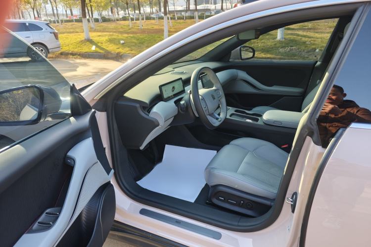Used Nio ET5 2022 75 kWh Exterior 7