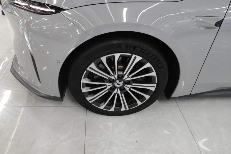Used Nio ET5 2022 75 kWh Exterior 7