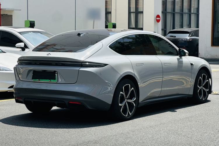 Used Nio ET5 2022 75 kWh Exterior 7