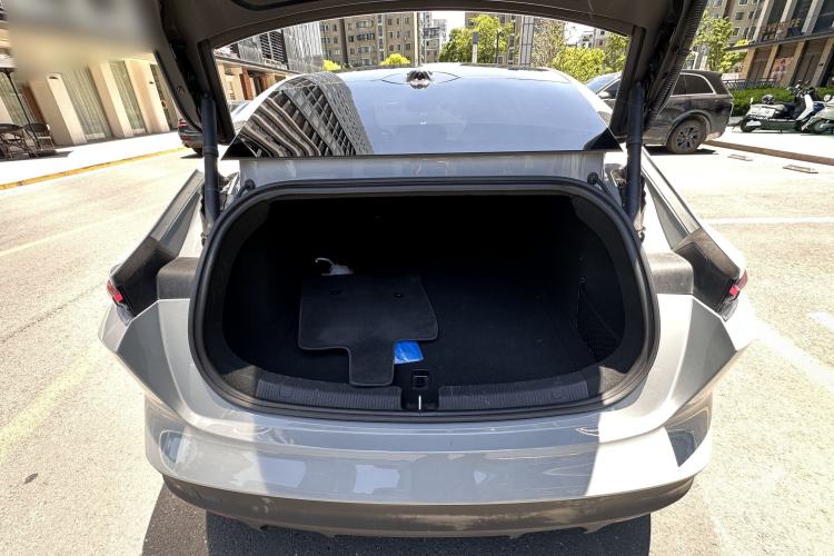 Used Nio ET5 2022 75 kWh Exterior 9