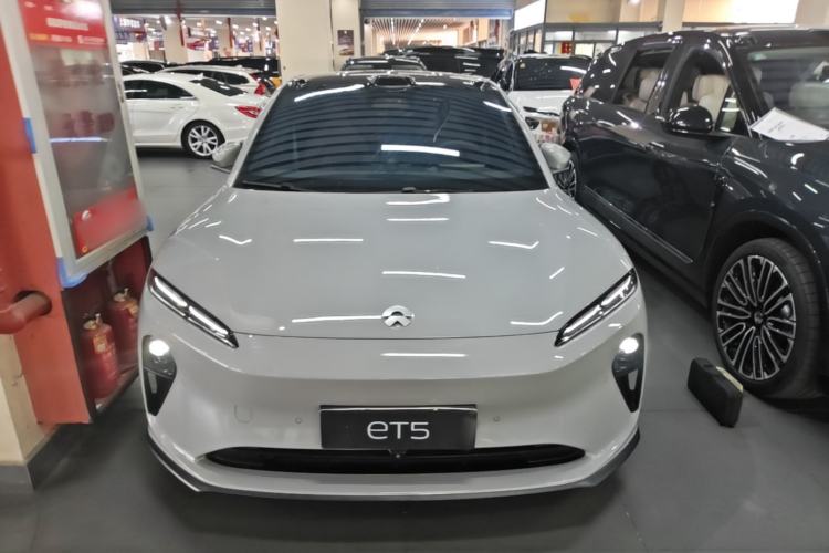 Used Nio ET5 2022 75 kWh Front