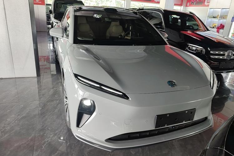 Used Nio ET5 2022 75 kWh Front