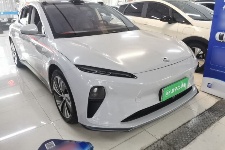 Used Nio ET5 2022 75 kWh Front Right 45 Deg
