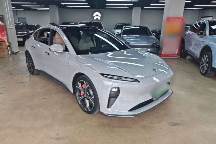 Used Nio ET5 2022 75 kWh Front Right 45 Deg